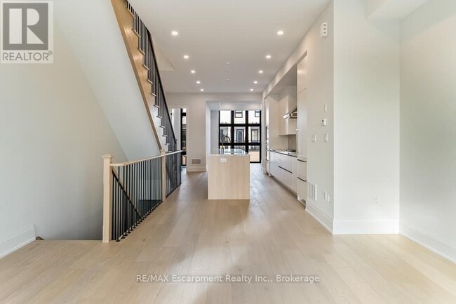 Photo du bâtiment - 138 East St