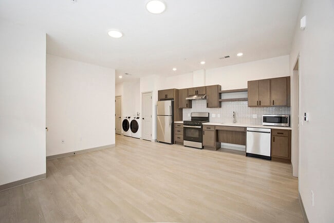 Building Photo - Terra Station