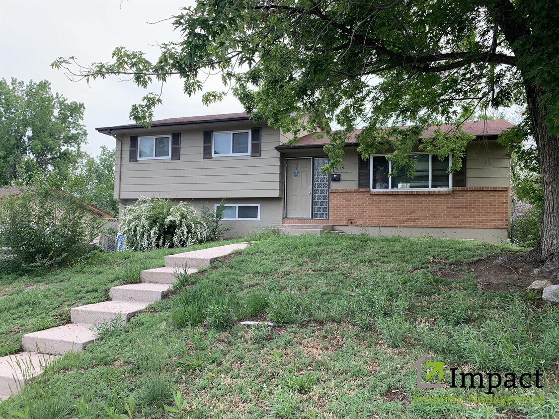 Foto principal - 2619 Weir Ave