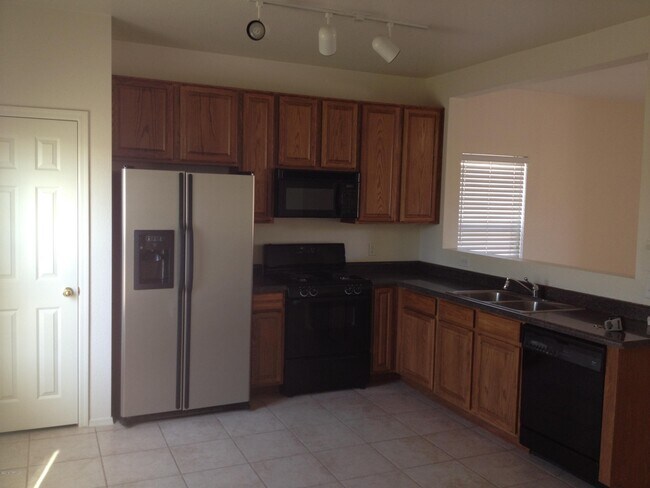 Foto del edificio - 3251 N Rambling Creek Pl