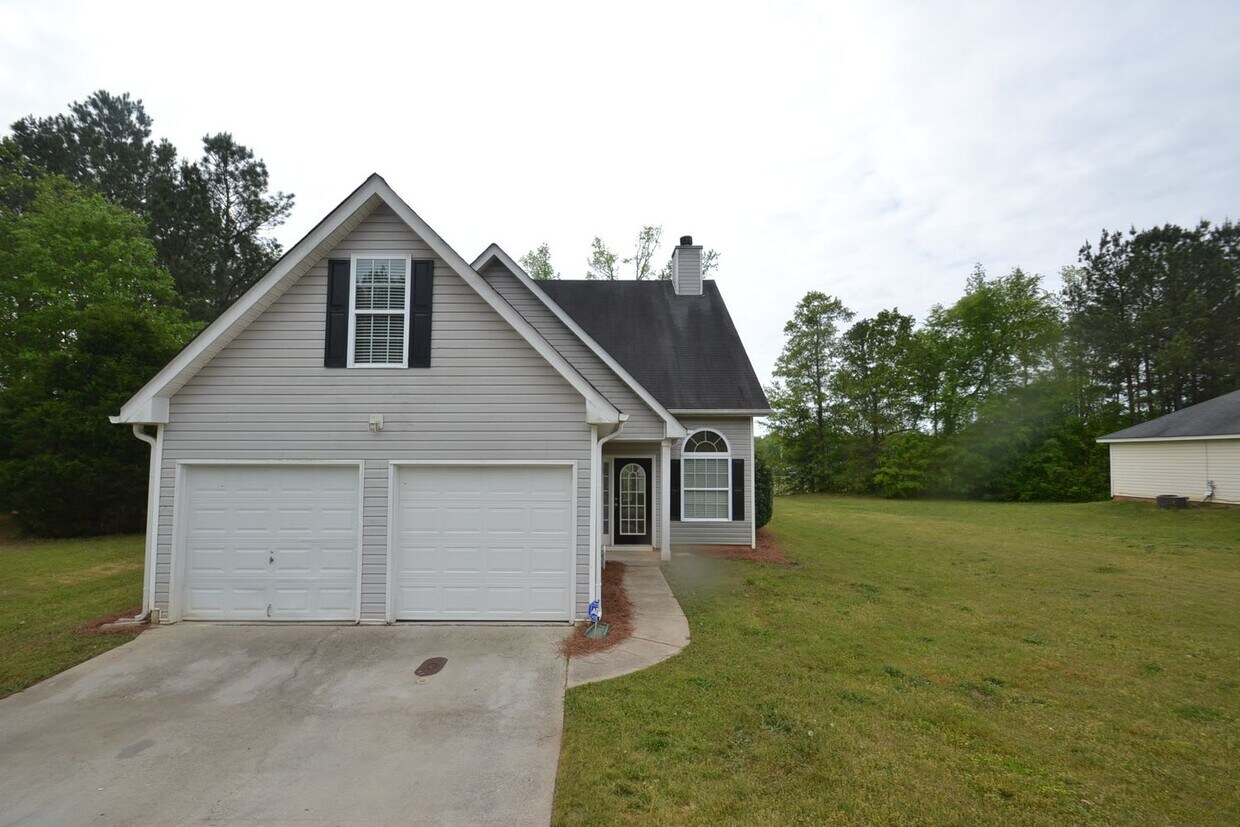Primary Photo - 157 Edison Dr