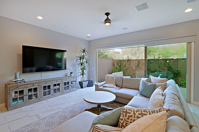 Foto del edificio - 7350 E Vista Bonita Dr