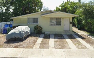 Building Photo - 4520 NW 13th Ave