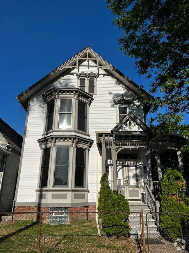 Condos for Rent in Detroit, MI