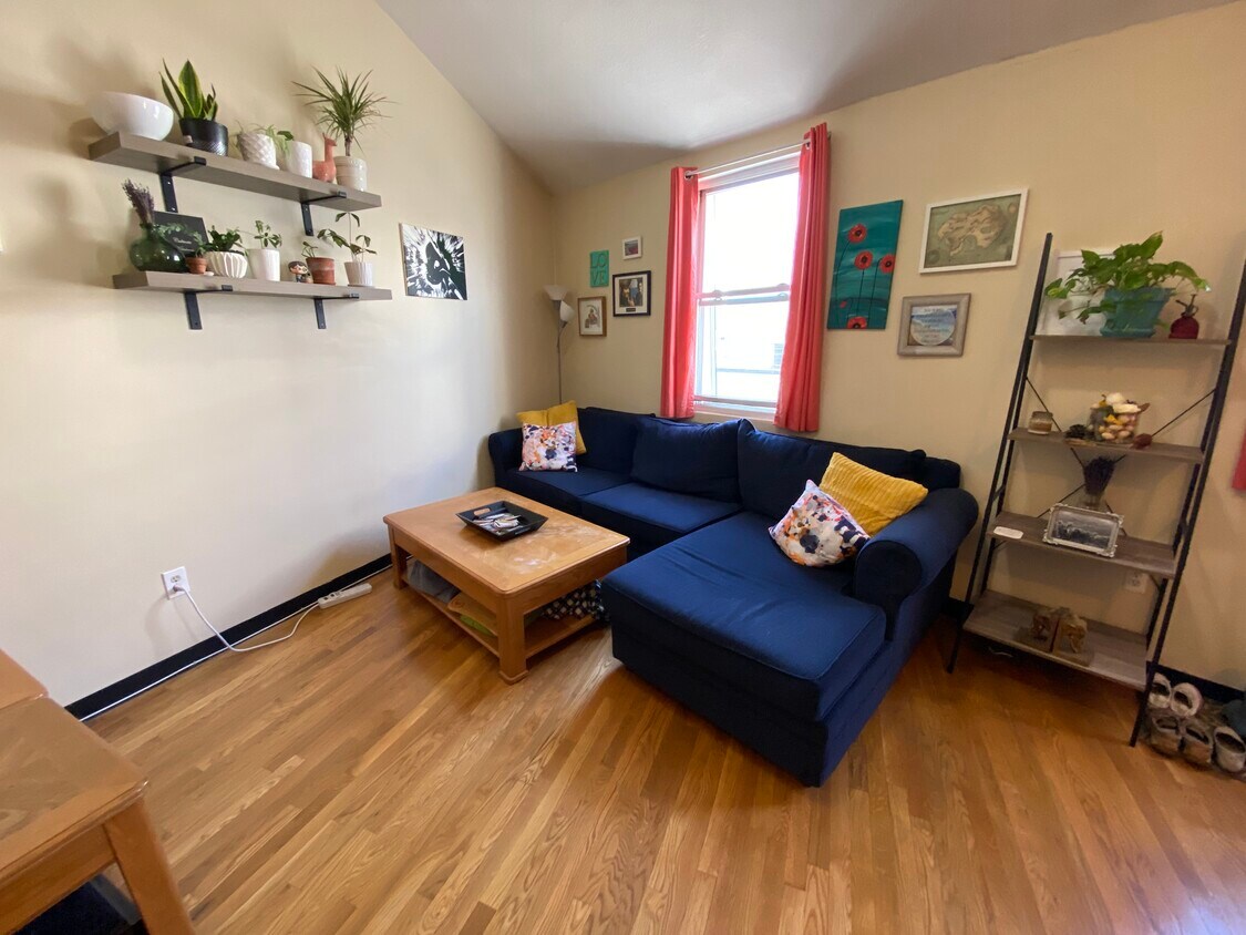 375 Dorchester St Unit 1, Boston, MA 02127 375 Dorchester St Boston