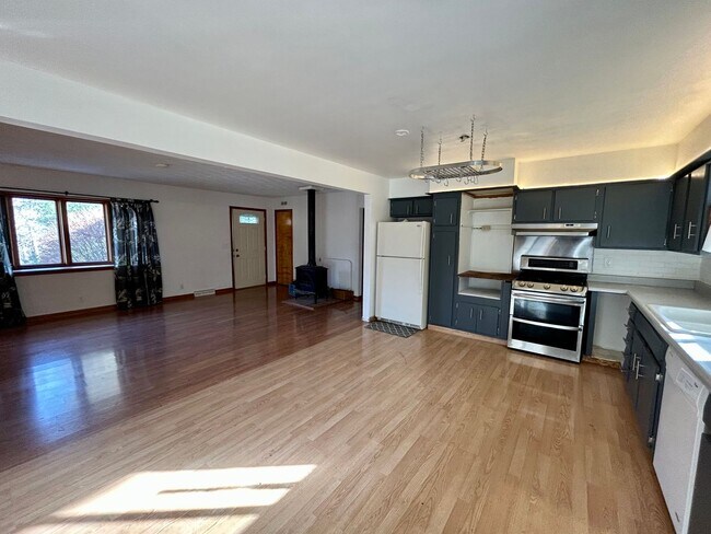 Foto del edificio - 2880 E Bethel Ln