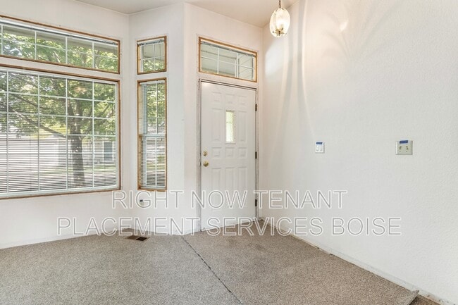 Foto del edificio - 2256 N Pawnee Ln