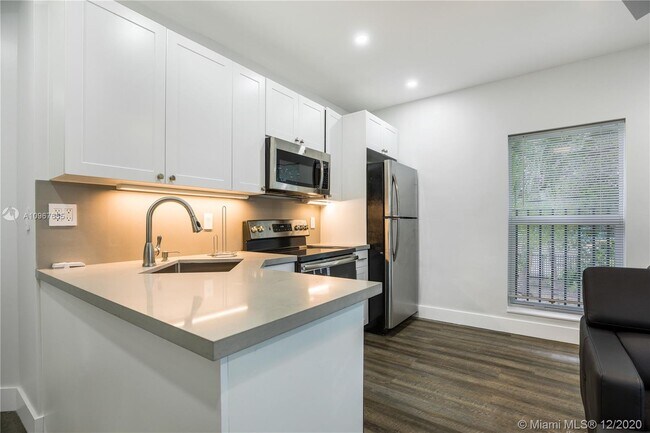 Building Photo - 563 NE 63rd St