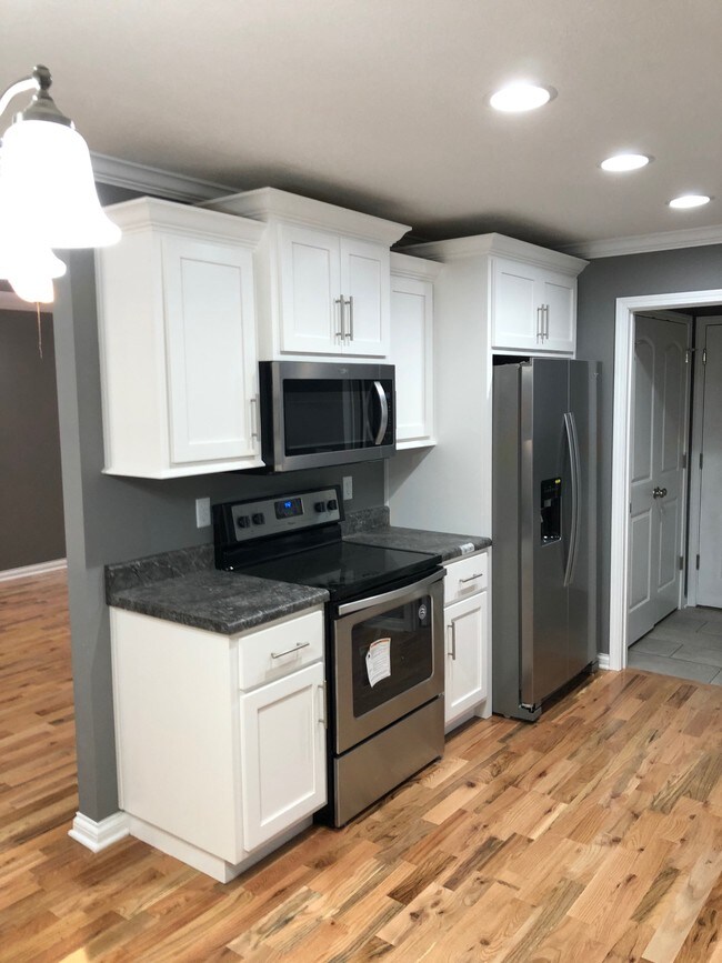 Foto del edificio - 121 Ashkirk Ln