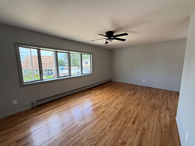 Foto del edificio - 200 Nassau Ln