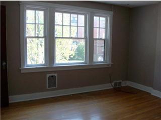 Building Photo - 762 Shady Dr E