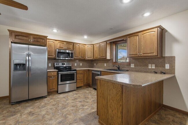 Foto del edificio - 112 N 5th St