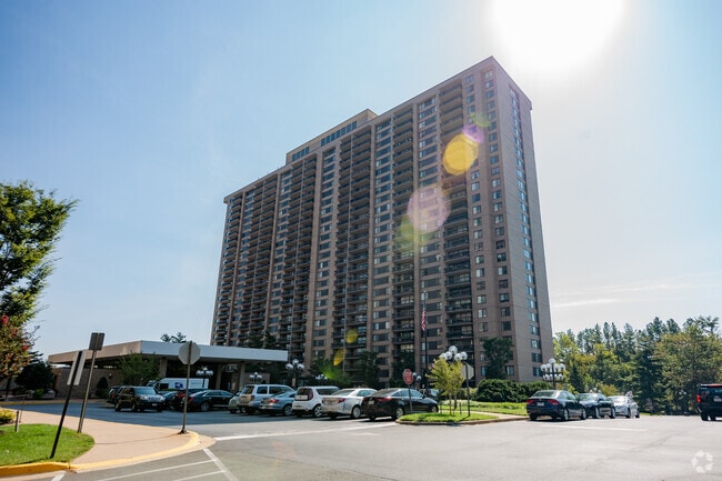 Building Photo - 3701 S George Mason Dr