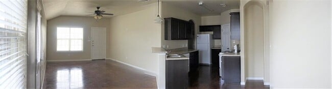 Building Photo - 4305 Cambridge Dr