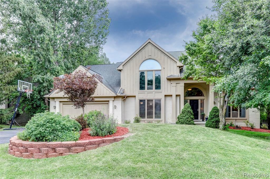 4759 Mirror Lake Dr, West Bloomfield, MI 48323 House Rental in West