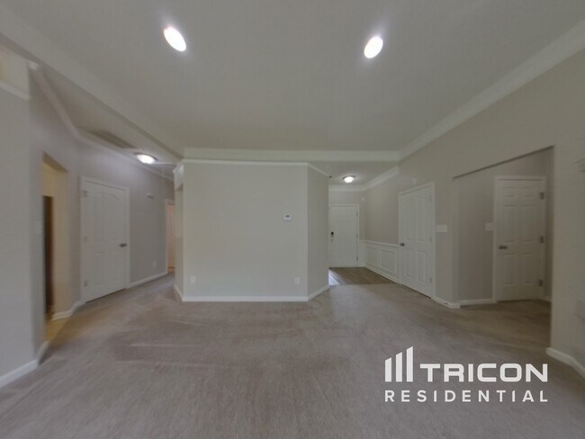 Foto del edificio - 3743 Sipes Ln