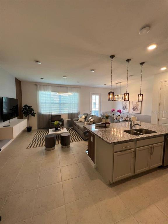 Building Photo - 816 Longboat Dr