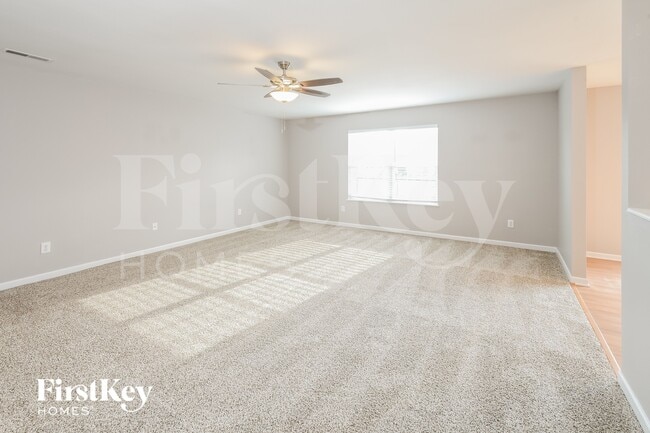 Building Photo - 2334 Layton Park Dr