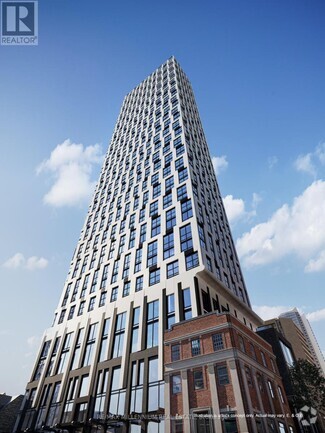 Building Photo - 252-252 Church St