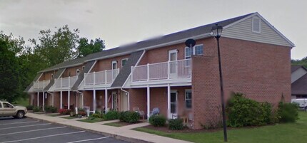 Building Photo - 310 Lee St