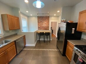 Building Photo - 230 Ridge Ave