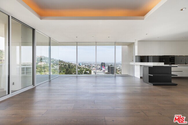 Building Photo - 9255 Doheny Rd