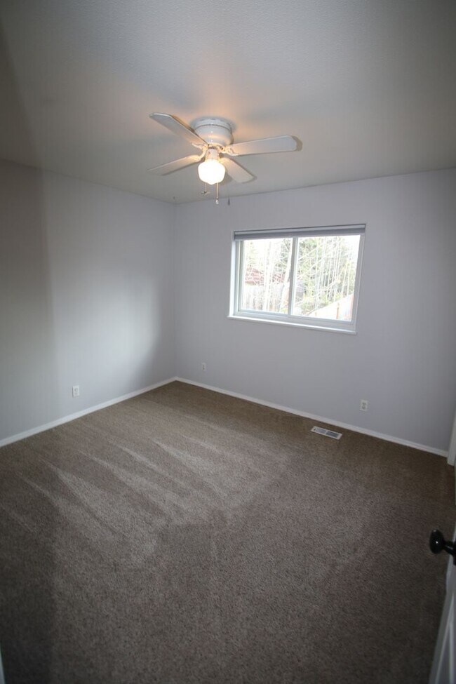 Foto del edificio - 19508 Highland Ridge Dr