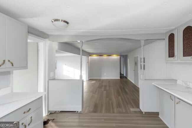 Building Photo - 24 David Dr