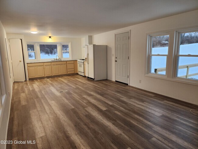 Building Photo - 4349 NY-43