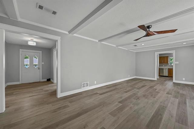 Foto del edificio - 1400 Crescent Dr