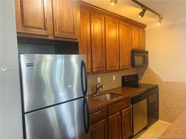 Foto principal - 1120 NE 9th Ave