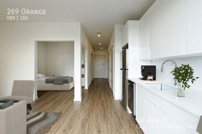 Building Photo - Chic Studio Apartment in Vibrant Downtown ...