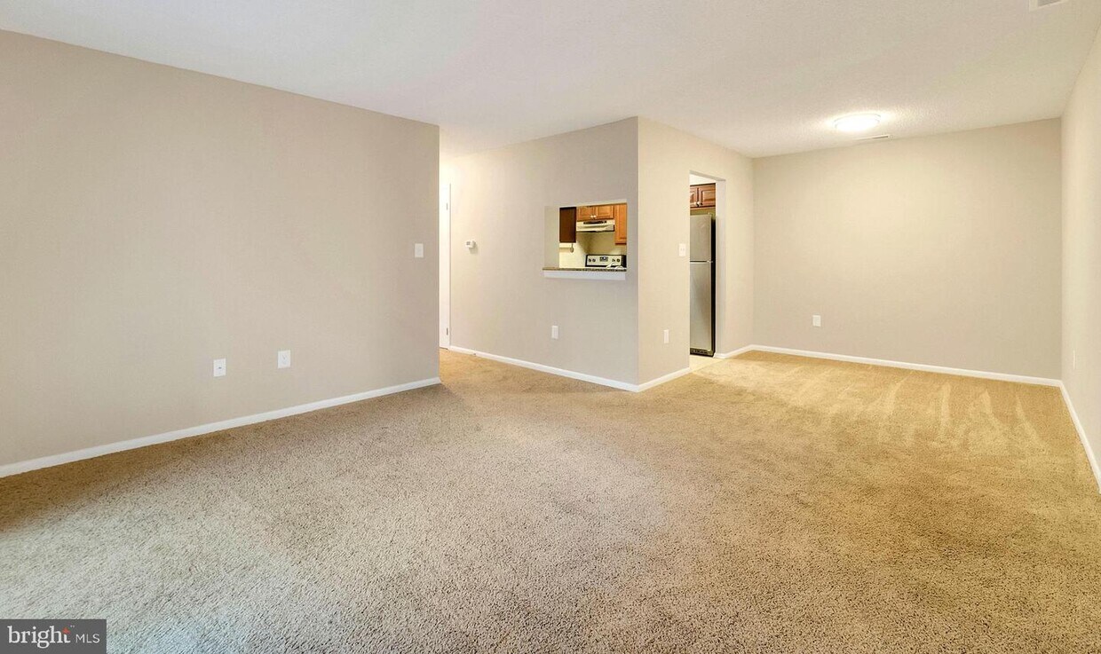 2014 Ravens Crest Dr, Princeton Meadows, NJ 08536 Apartment for Rent