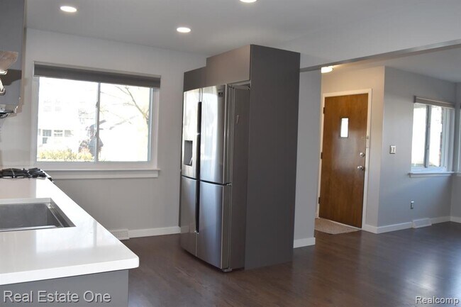 Foto del edificio - 607 Cherry Ave