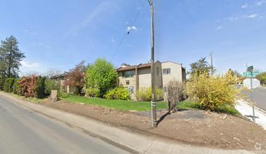 Building Photo - 2333 E 29th Ave