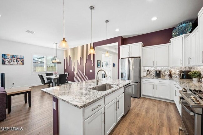 Foto del edificio - 18427 W Clinton St