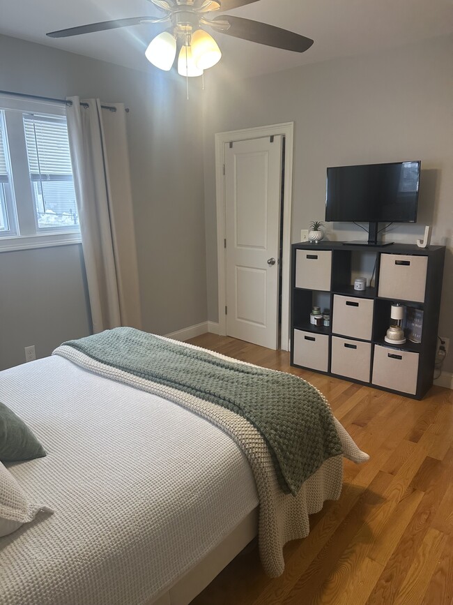 Building Photo - Bourne Street