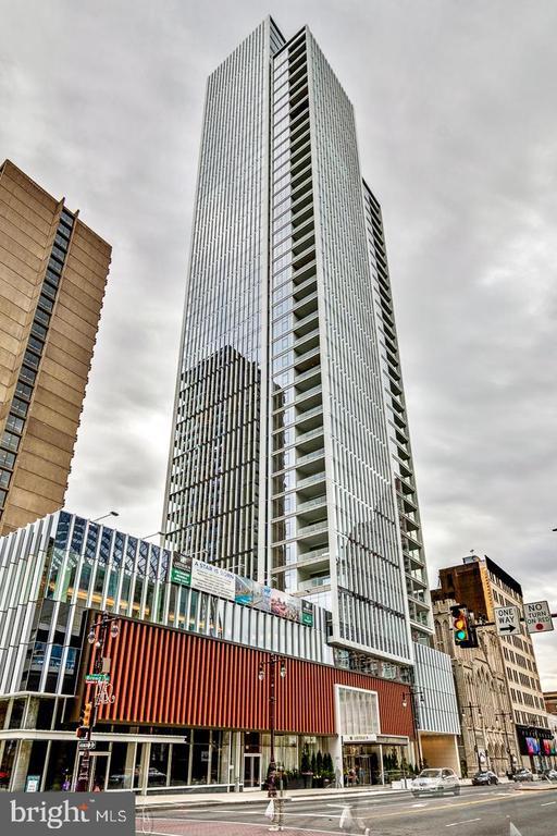 Building Photo - 301 S Broad St