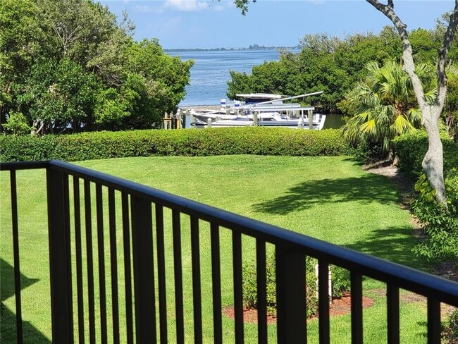 Building Photo - 1515 Pinellas Bayway S