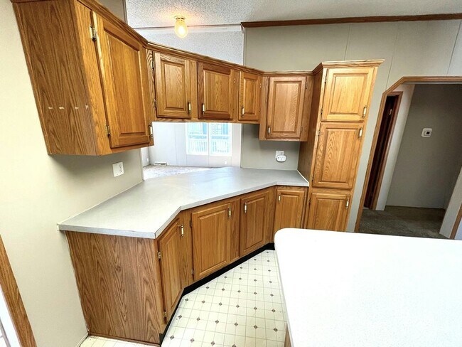 Foto del edificio - 467 Linda Ln