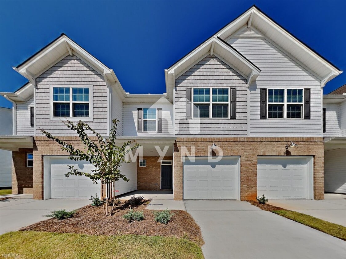 3 br, 2.5 bath Townhome 141 Eagle Chase Dr Townhome Rentals in