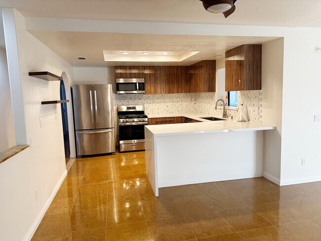 Foto del edificio - 43550 Carmel Cir