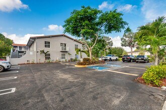 Building Photo - 8830 W Sample Rd
