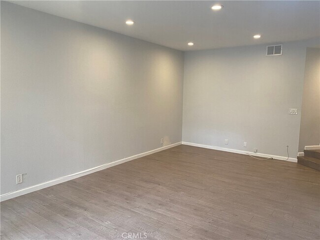 Foto del edificio - 941 W Carson St