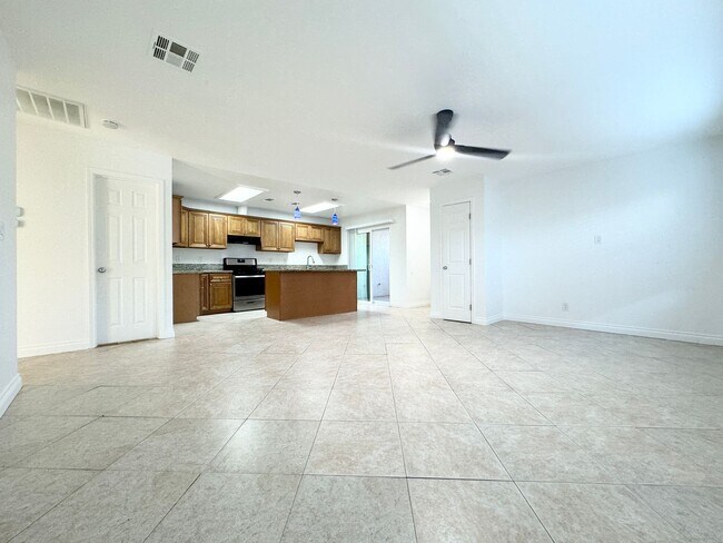Foto del edificio - 31550 Avenida Alvera