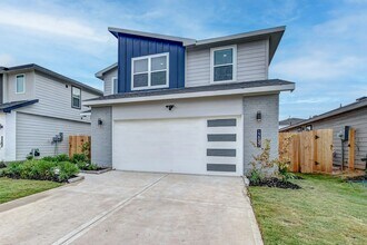 Building Photo - 12827 Barnsbury Ln