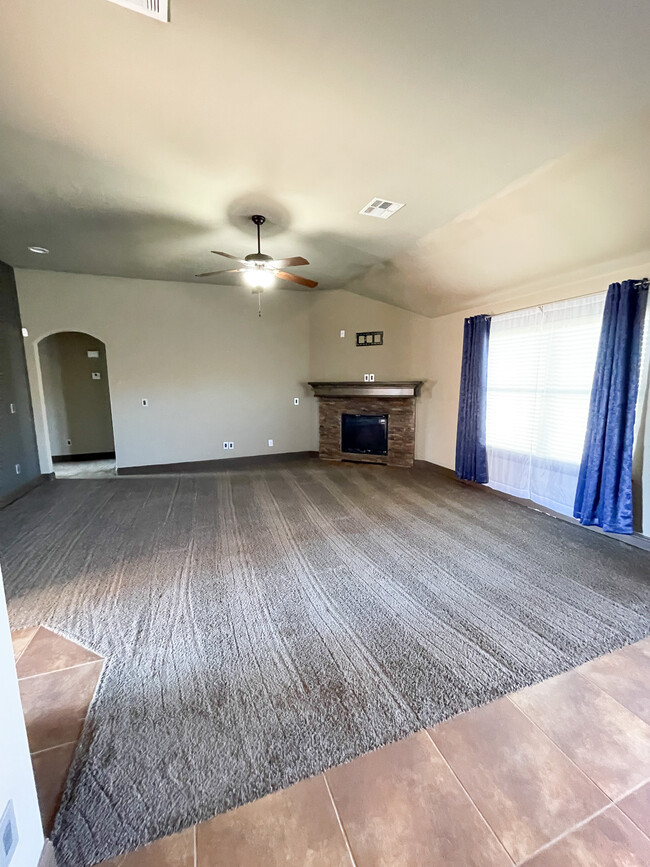 Building Photo - 2413 SW Edinburough Dr