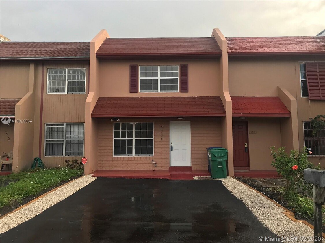2778 NW 197th Terrace, Miami Gardens, FL 33056 Townhome Rentals in