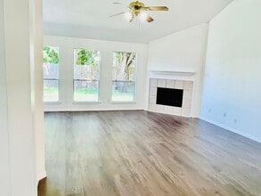 Building Photo - 17002 Summer Hollow Dr