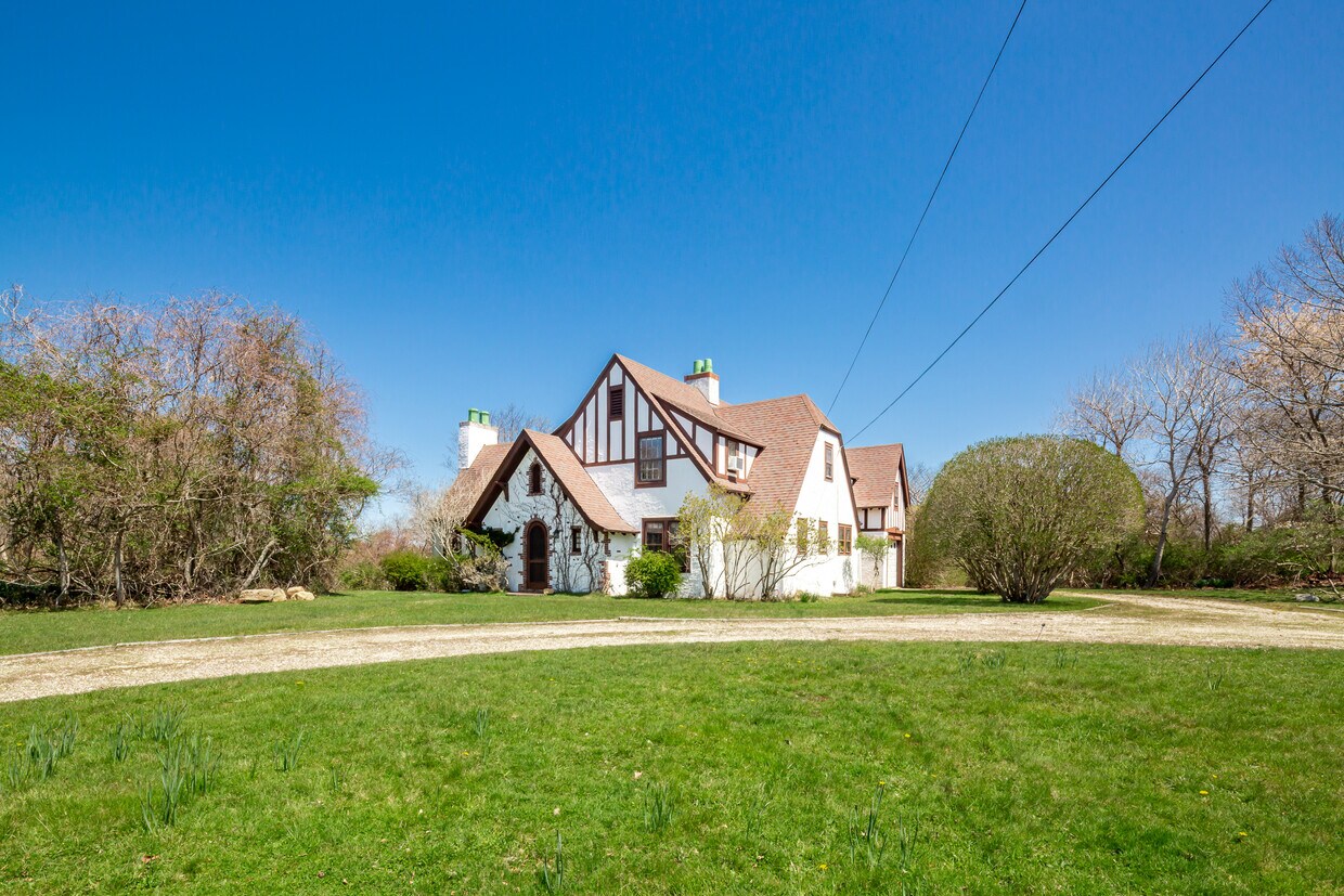 Foto principal - 50 Fairview Ave